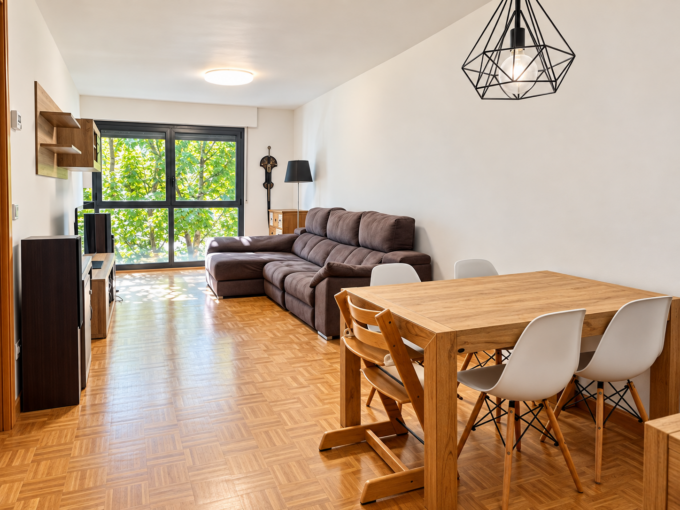 🏡 VIVIENDA EN VENTA – AMPLIA, LUMINOSA Y CON GARAJE